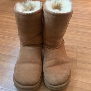 Ugg Classic Short Boot